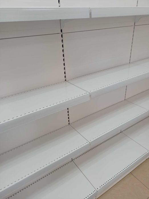 Крайстенни метални стелажи  /нови/ на склад