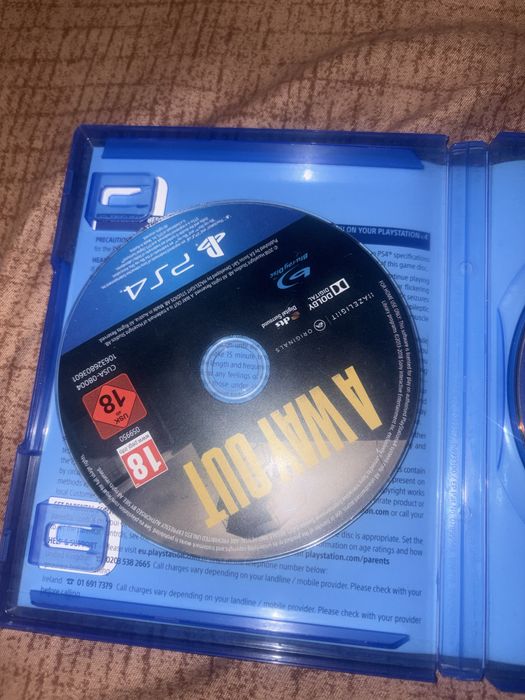 Vand ps4 cu jocuri