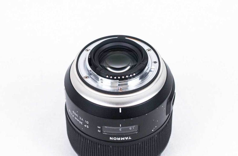 Tamron SP 35 mm f/1.8 Di VC USD pentru montura Nikon F