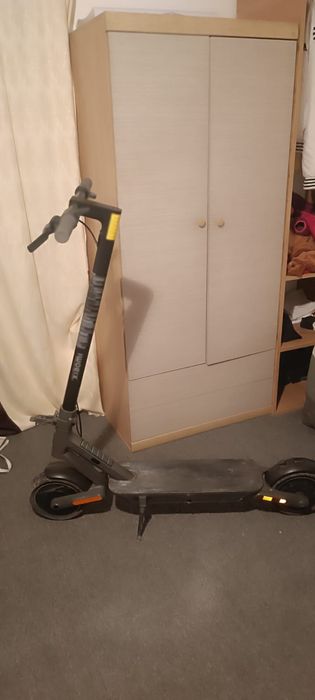 Vând trotinetă electrica