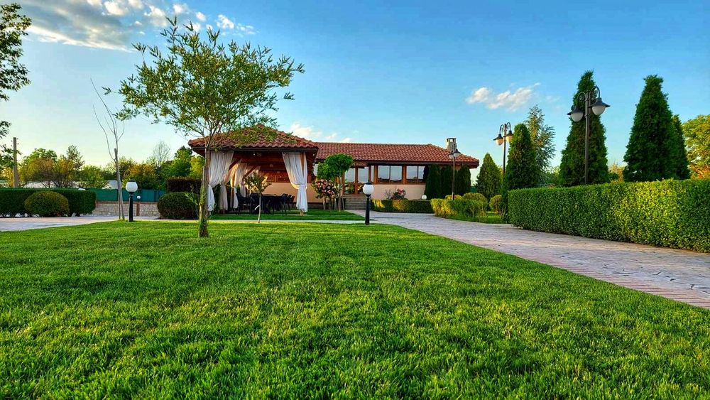 Косене и подръжка на градини