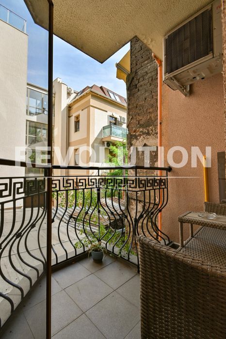 Дава се под наем Едностаен апартамент в София, Център - 35 кв.м за 600 € - Снимка #9