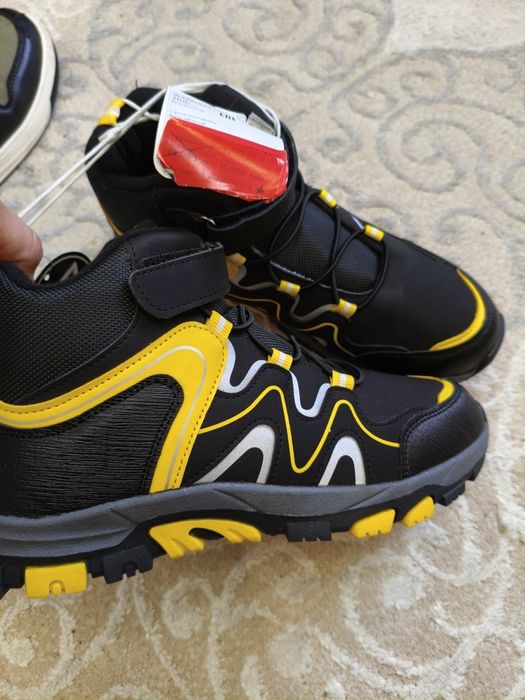 Ботинки , кроссовки