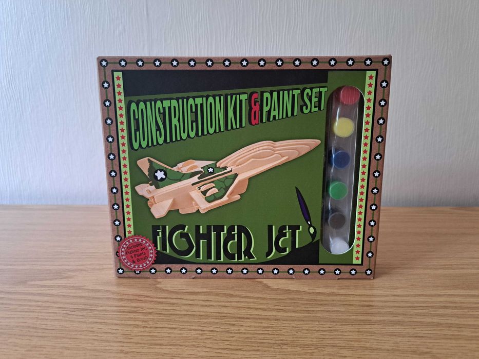 Чисто нови настолни игри и 3D пъзел, подходящи за подарък