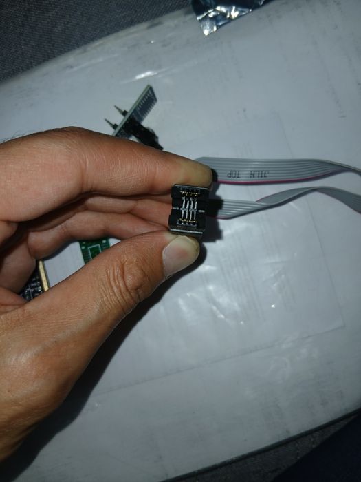 Это USB-программатор CH341A.