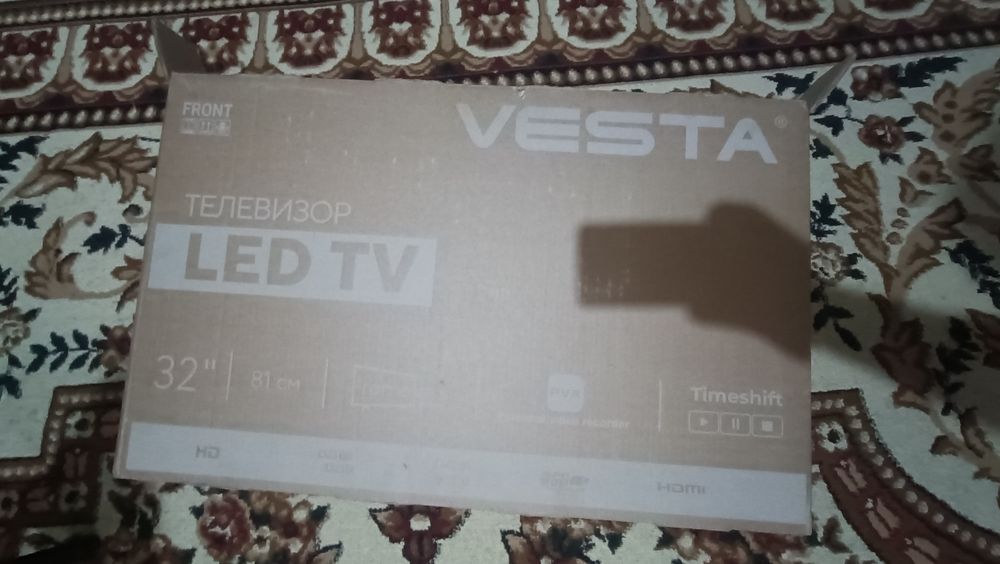 Телевизор  Vesta 32 диагональ не смарт