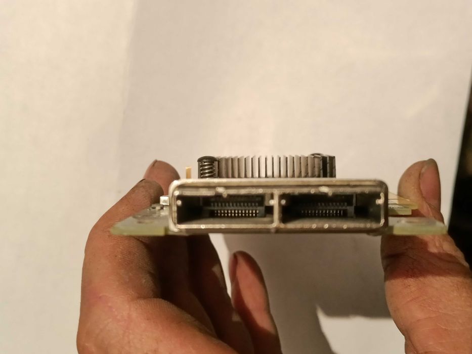 Продам адаптер шины хоста (HBA) "LSI SAS 9200-8e" PCI Express