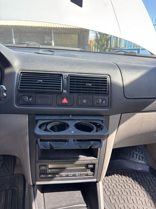 Golf 4 1.6sr на части