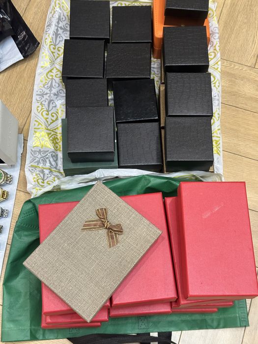 Новыи сагаттар каробкасымен