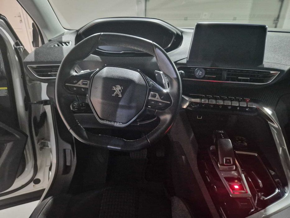 Autoturism PEUGEOT 3008 SUV.64000 km REALI