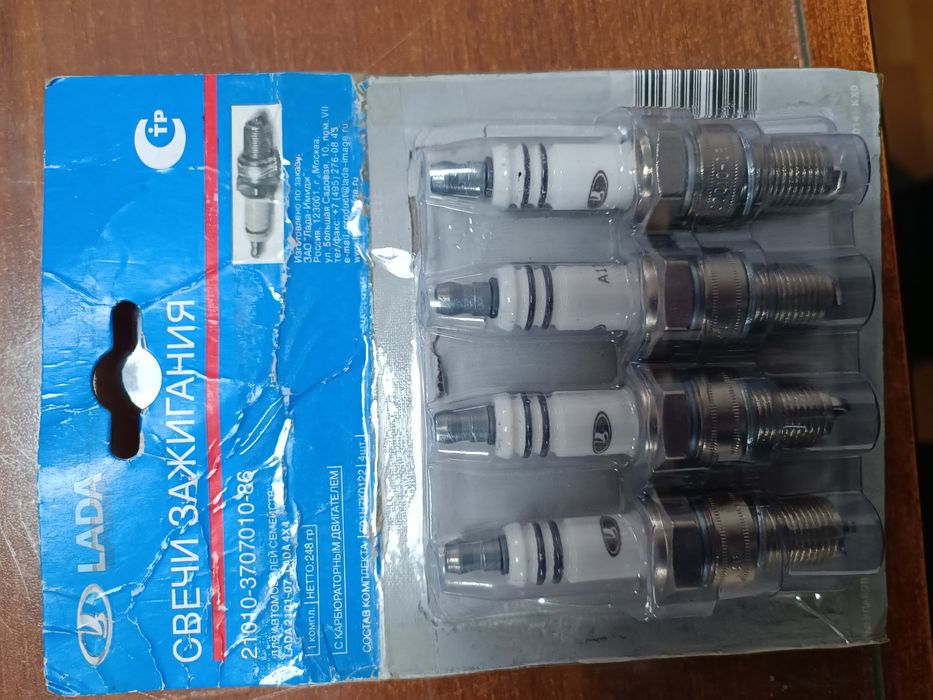 Продам свечи зажигания