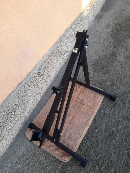 Стойка за ремонт на велосипеди