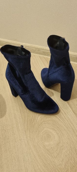 Новые ботильоны велюр
