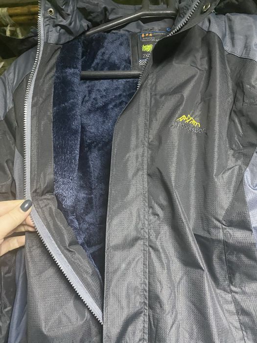 Продам куртку