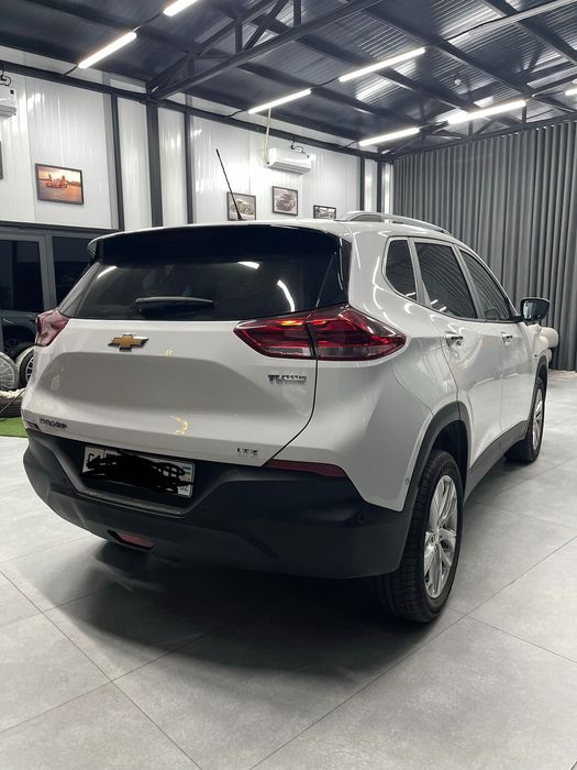 Tracker 2 LTZ avtomobil sotiladi !