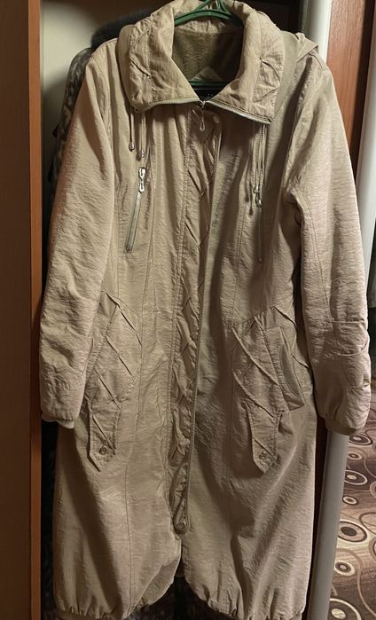 Женский плащ