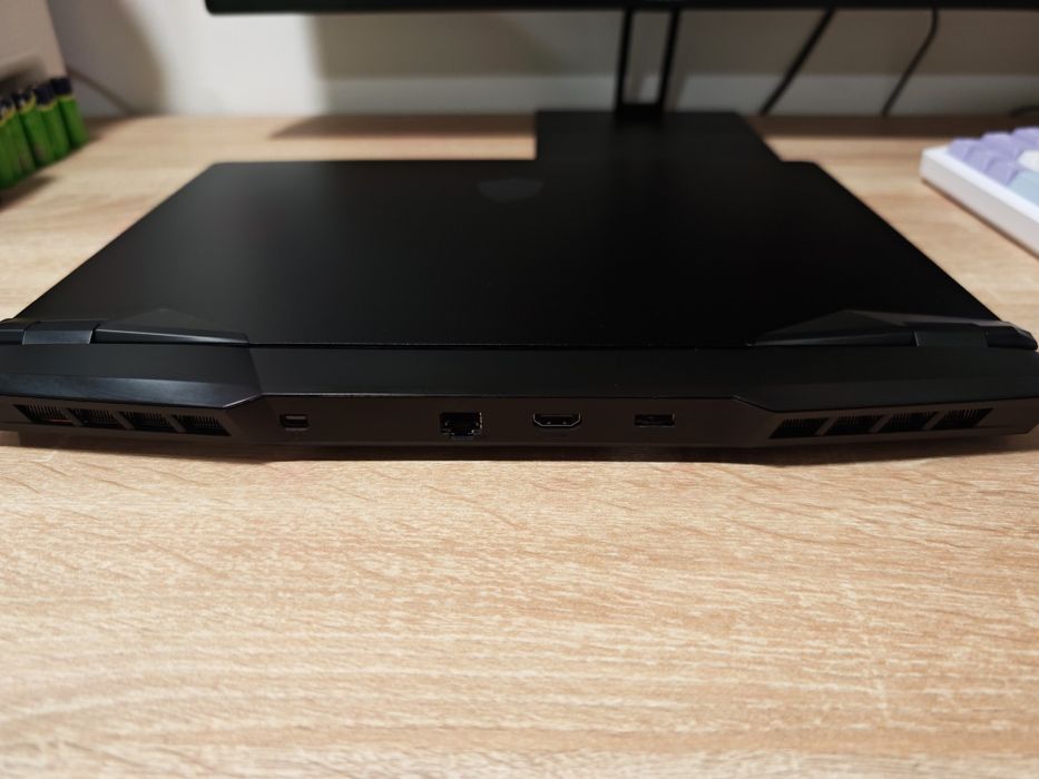 MSI Vector GP66 12UGS