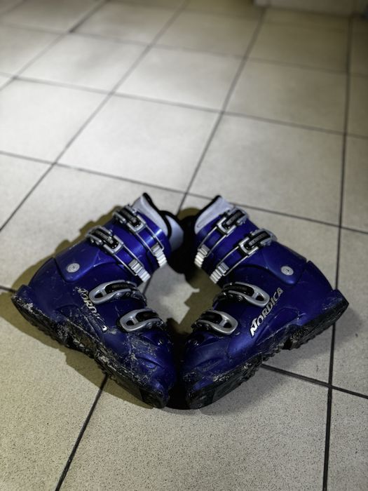 Продам ботинки для лыж