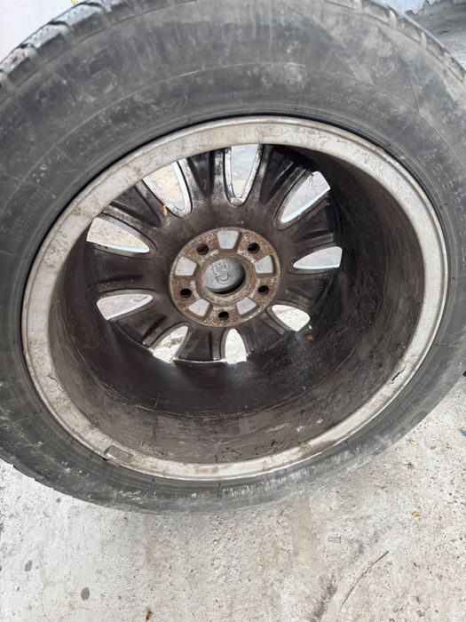 Set 4 Jante Aliaj Originale Audi R16 + Anvelope Iarnă 205/60 R16