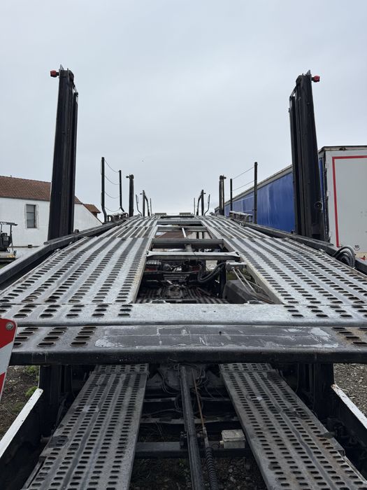 VAND  Transportor Remorca LOHR 8/9 pozitii