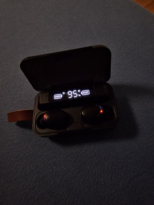 Vând Căști bluetooth performante