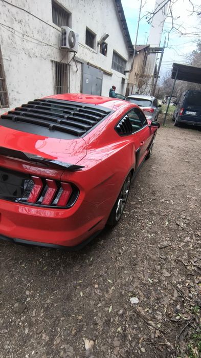 Автомобил под наем за абитуриентски бал  Форд мустанг GT  50