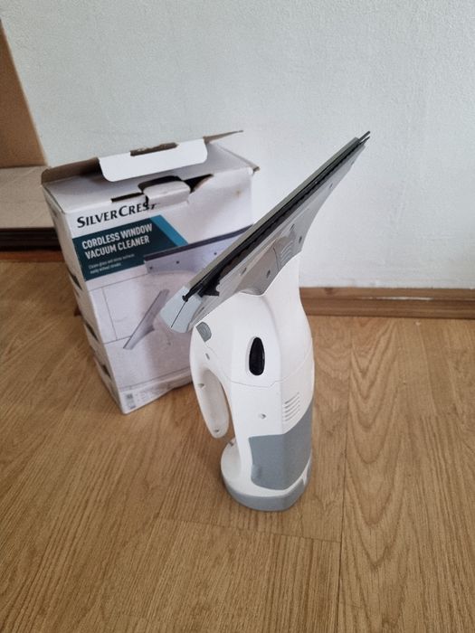 Aspirator pentru geamuri Silvercrest