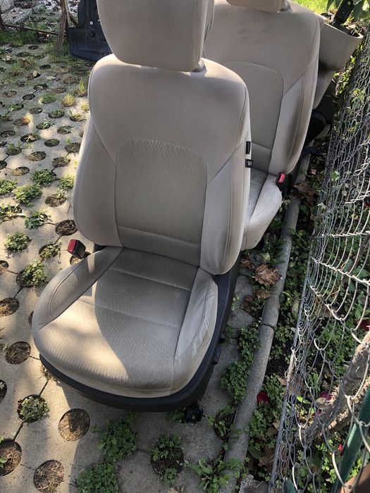 Салон , седалки хюндай санта фе 2017