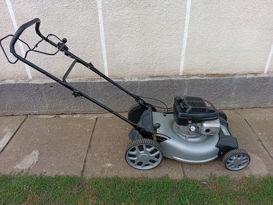 Mașină de tuns gazon ,cositoare iarba MTD HONDA