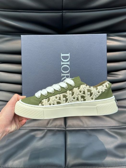 CD B23 Low Top White