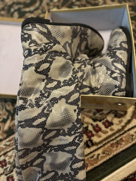 Обувь женская кожанная