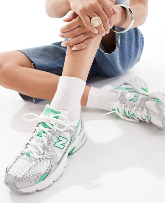 Продам new balance 530