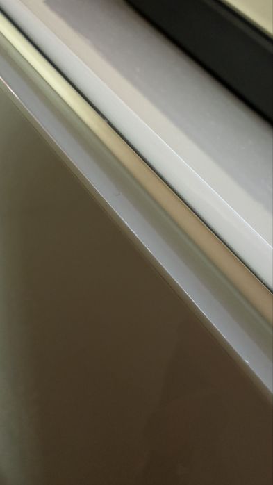 ТВ шкаф Besta (IKEA) с горен панел стъкло