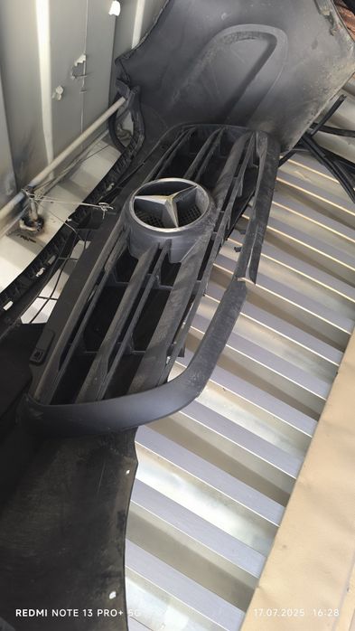 решётка передняя на спринтер mercedes