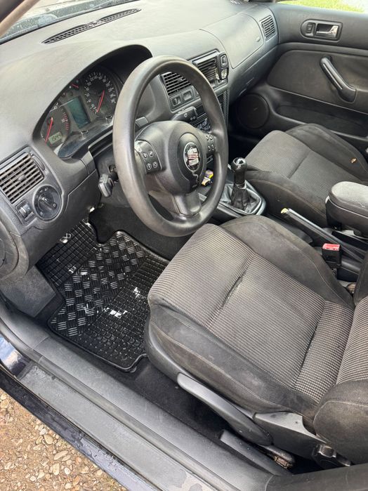 Vând/schimb golf 4 1.9 rdi asz 131 cp