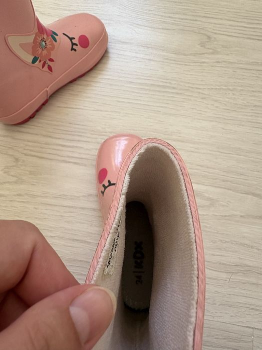 Продаю резиновые детские сапожки