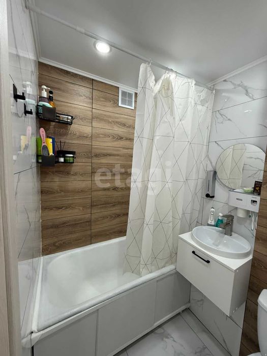Продам 1 ком квартиру р-н Уют