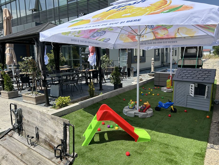 Restaurant ZOUK pentru evenimente : pachet basic: 1600 lei 40 persoane