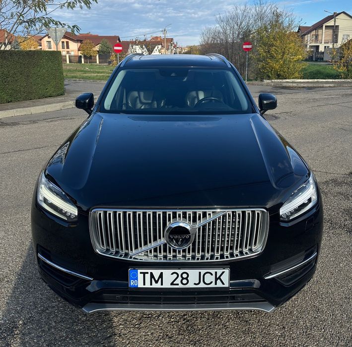 Volvo XC 90 4x4/ 7 locuri /407cp/plug in Hybrid