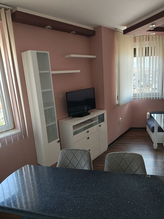 Дава се под наем Двустаен апартамент в Благоевград, Освобождение - 55 кв.м за 90000 € - Снимка #12