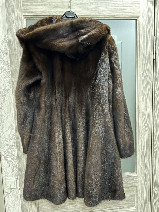 Продам норковую шубу