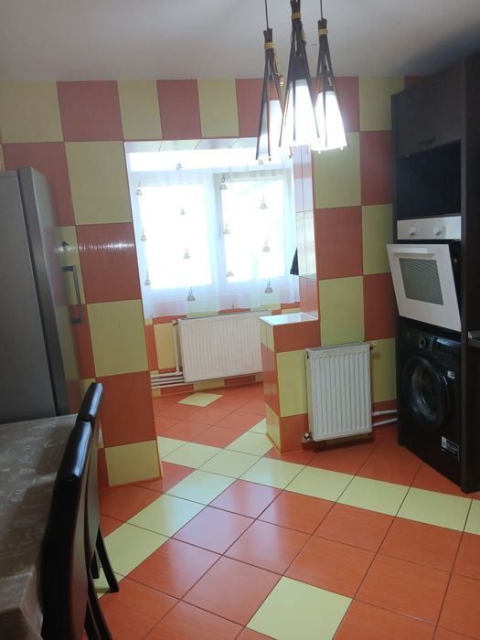 Vând apartament 3 camere!