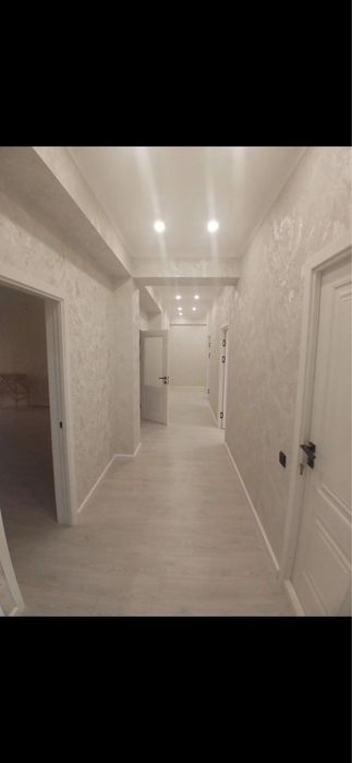 4 xona Dom 2 etaj 3 etaj 4 etaj