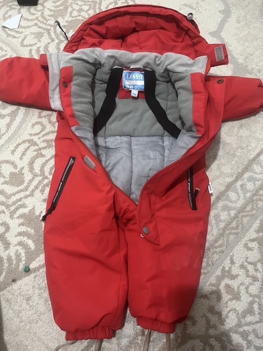 Продам детский зимний комбинезон