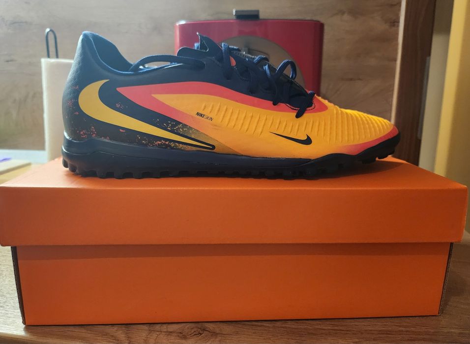 Бутони Nike Phantom 6 Erling