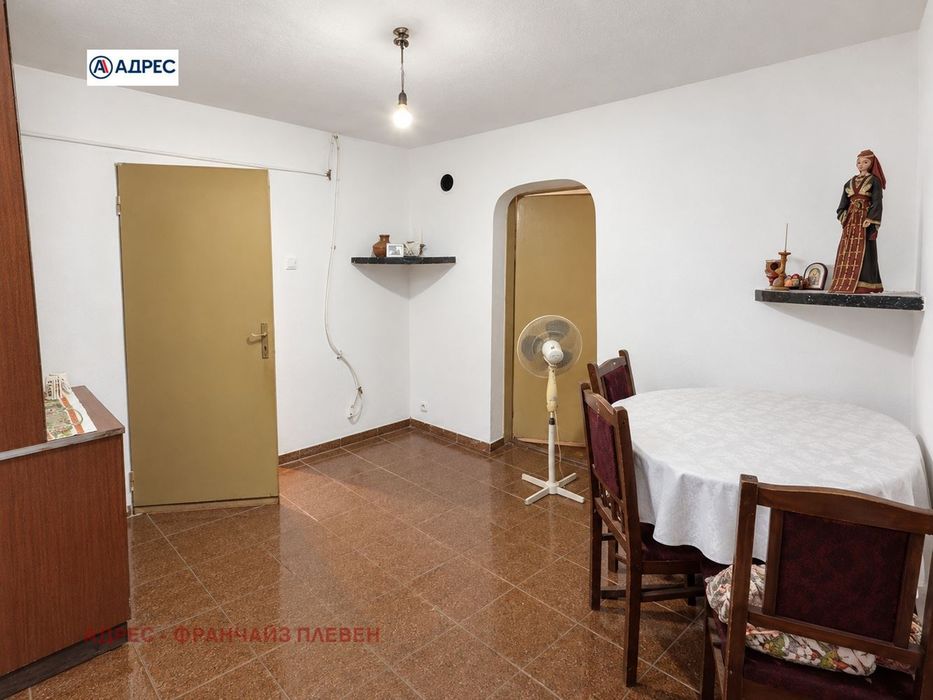Продава се Къща в с. Бъркачево, Област Враца - 100 кв.м за 350 €/кв.м - Снимка #2