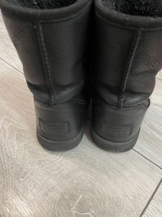 Cizme UGG din piele naturala, 35