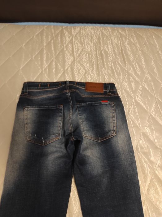 Оригинални дамски дънки