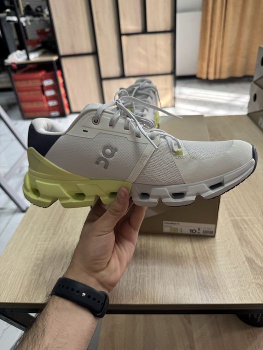 Оригинал On cloudflayer