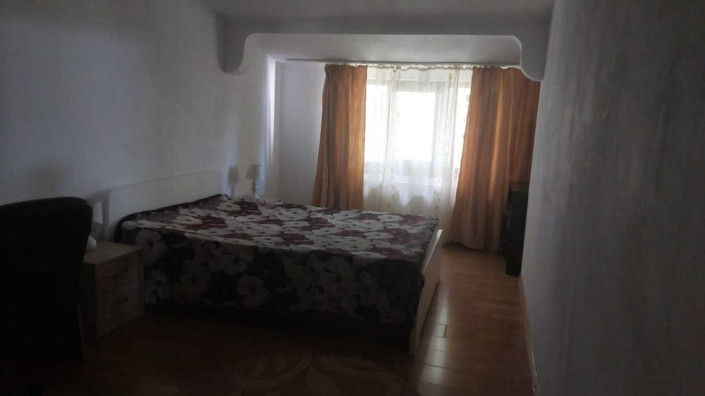 Închiriez apartament 3 camere ALEEA TUDOR NECULAI